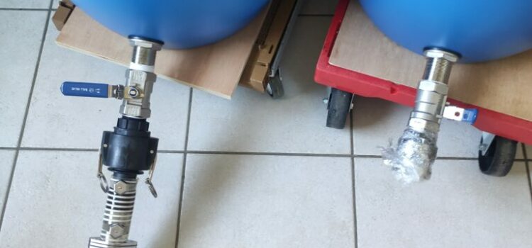 Tarifs montage raccord entre pompe à miel et fût