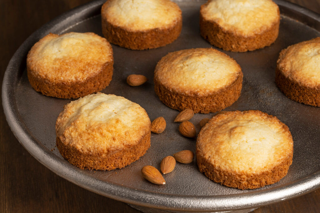 Financiers au miel et noisettes