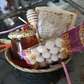 Idées cadeaux de Noël : mes paniers de miel et de produits de la ruche